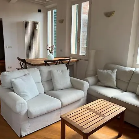 A Due Passi Dal Duomo 아파트 시에나